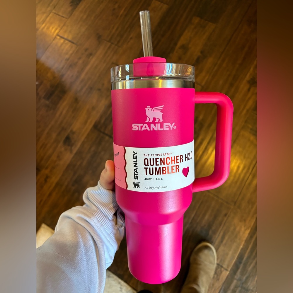 Stanley Valentine’s Day Target Cosmo Pink 40 oz H20 Tumbler